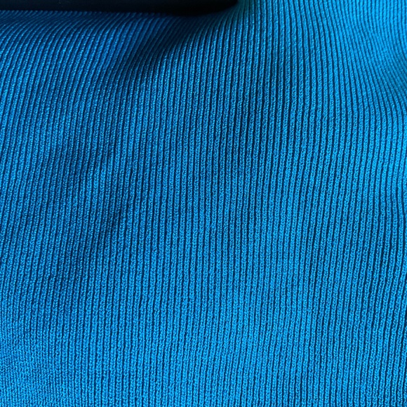 Woman pull over - Picture 4 of 4